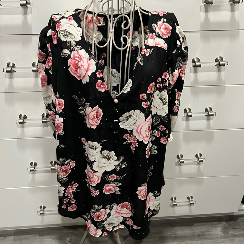 Torrid floral blouse, size 3